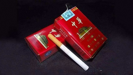 香烟硬盒与软盒的工艺差异 一位退休烟草技师的坦白