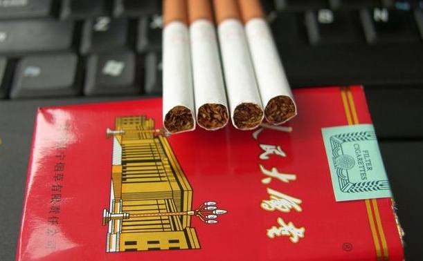 一支烟里的社交江湖
